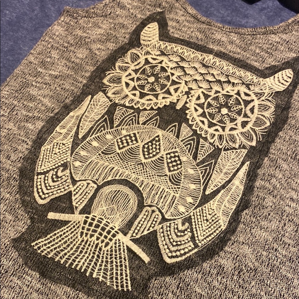 Gray Owl Graphic Tank Top - Picture 8 of 9